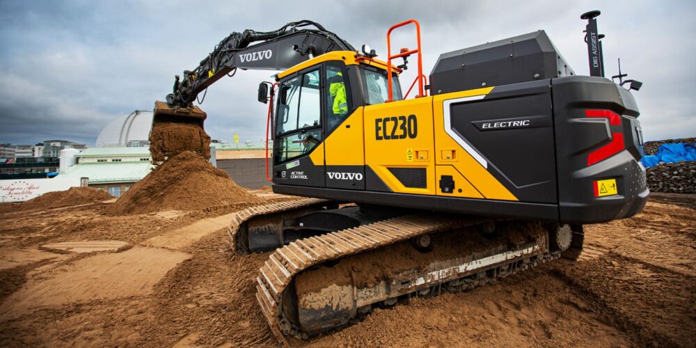 Volvo-Construction-EC230-Electric-Excavator-1400