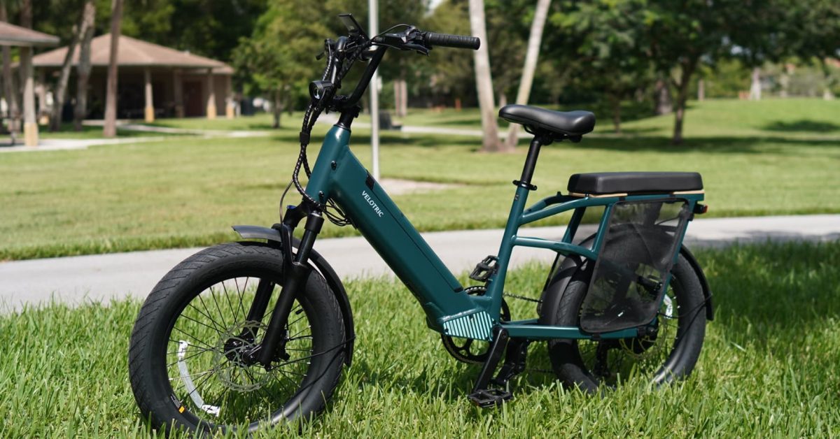 This utility e-bike can carry cargo and people! | Electriquity