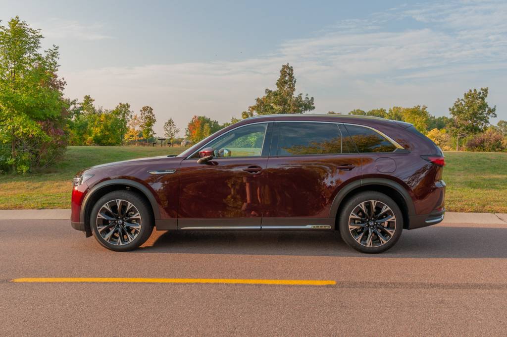 2024 Mazda CX-90 Plug-In Hybrid