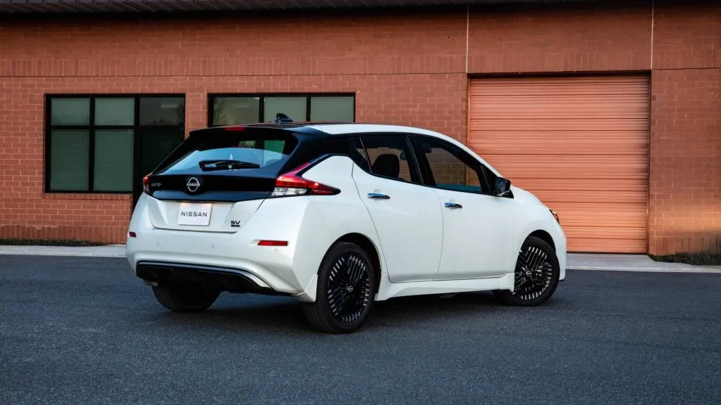 2025 Nissan Leaf