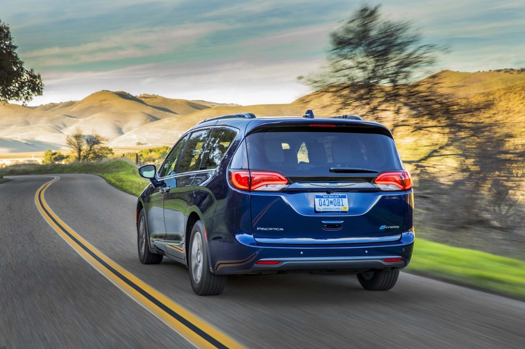 2017 Chrysler Pacifica Hybrid