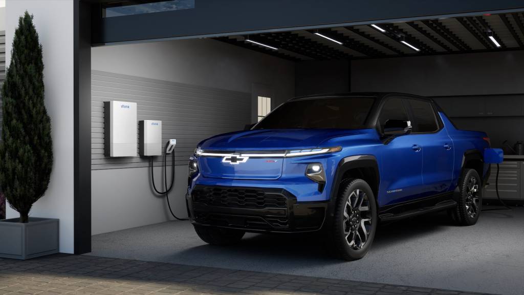 2024 Chevrolet Silverado EV with GM Ultium Home energy system