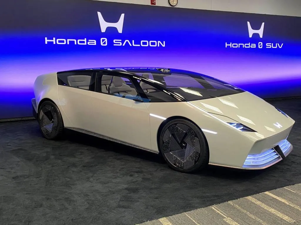 Honda 0 Saloon prototype