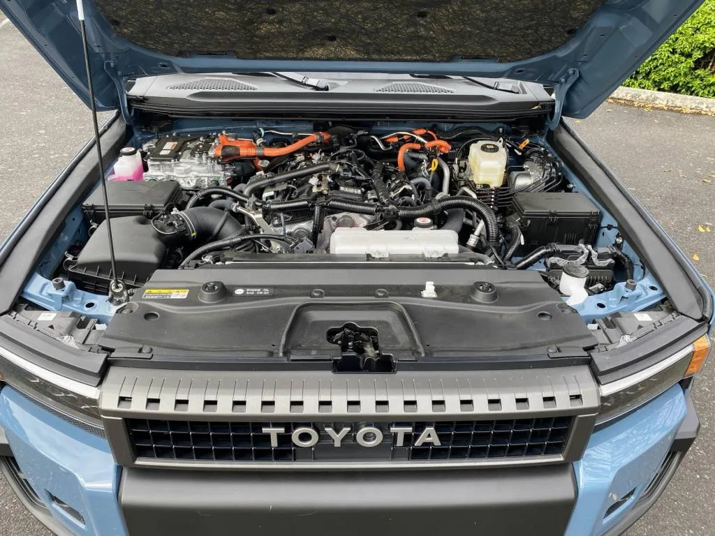 2025 Toyota Land Cruiser hybrid